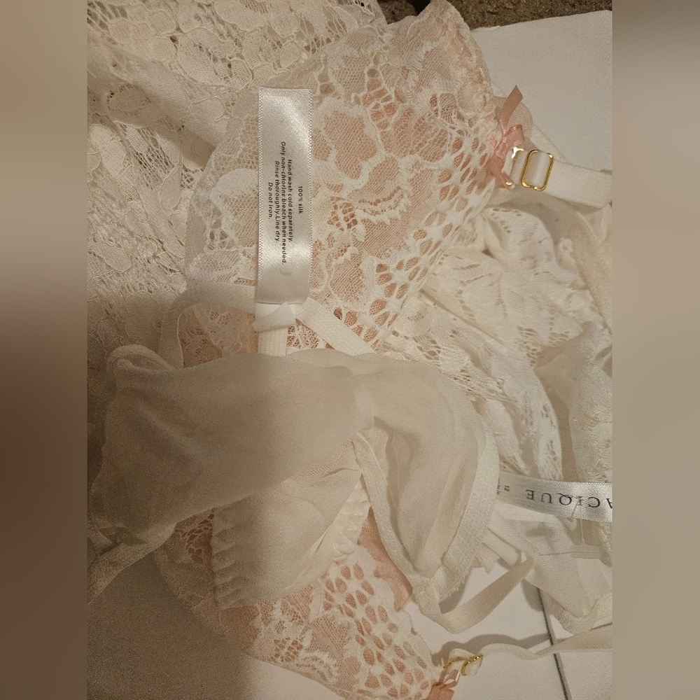 Cacique- Women' 12 Elegant White Lace Chemise Babydoll Silk  NWOT Valentine Sexy - Picture 9 of 10